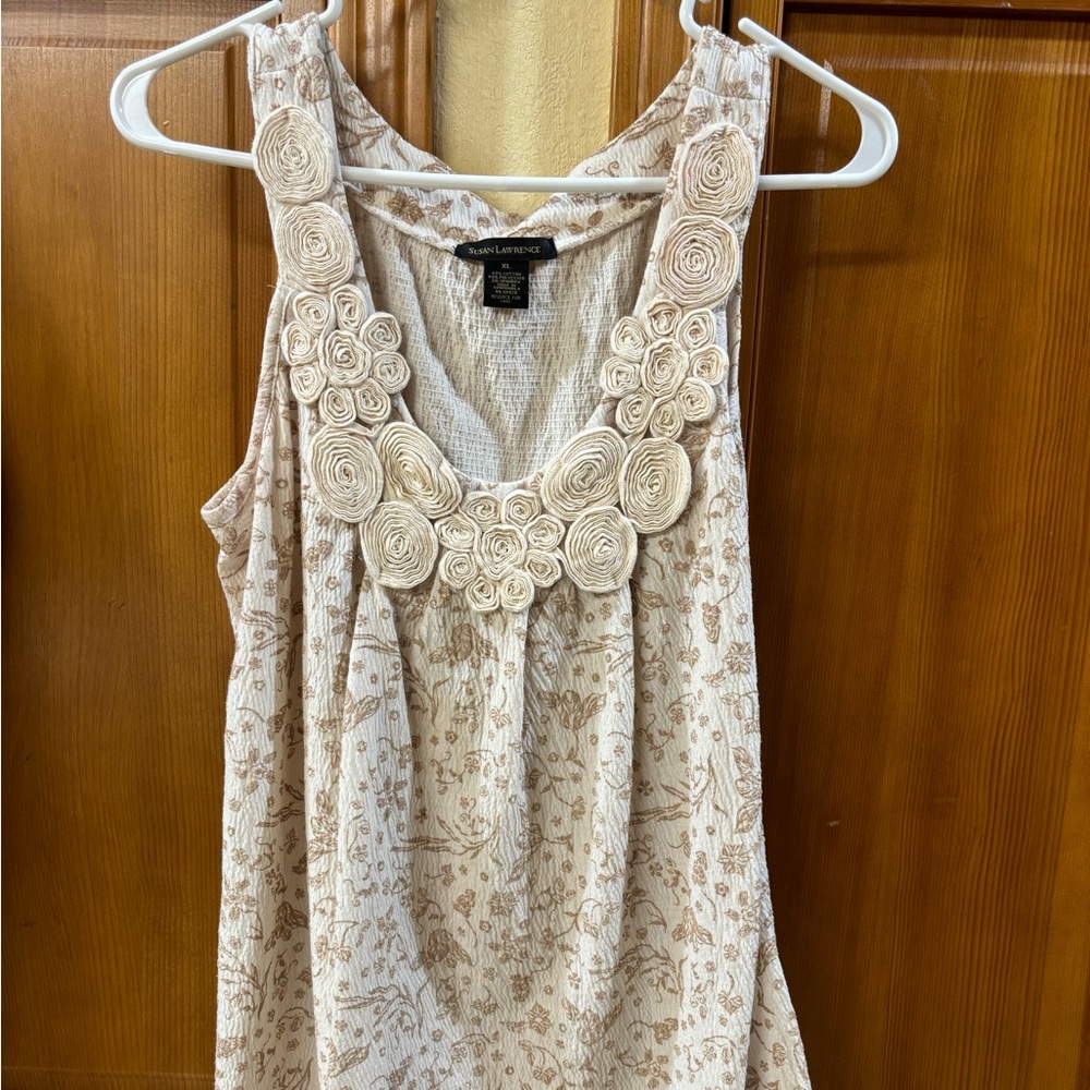 Susan Lawrence XL sleeveless top. Gently worn.